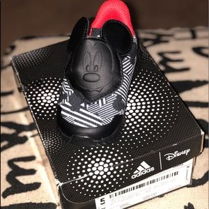 Kids Mickey Mouse shoes